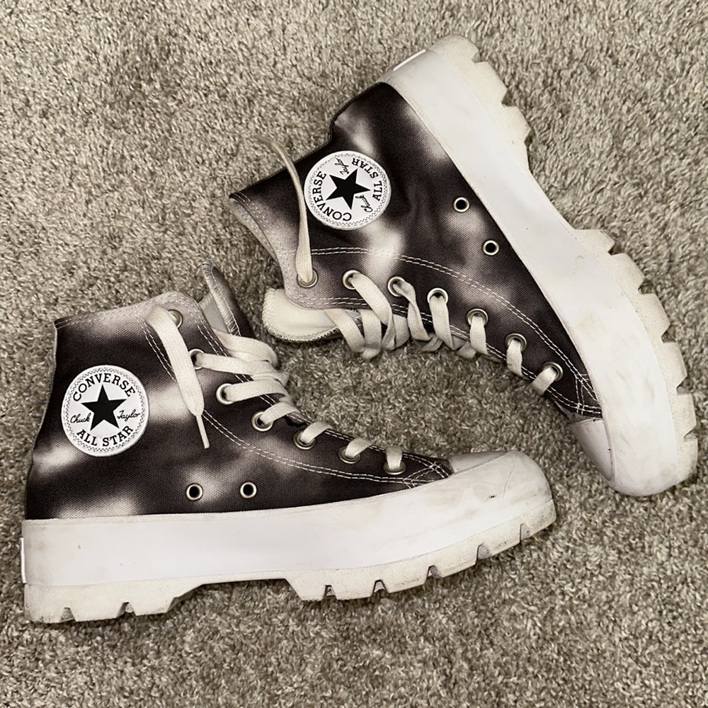 GRAY TIE DYE PLATFORM CONVERSE